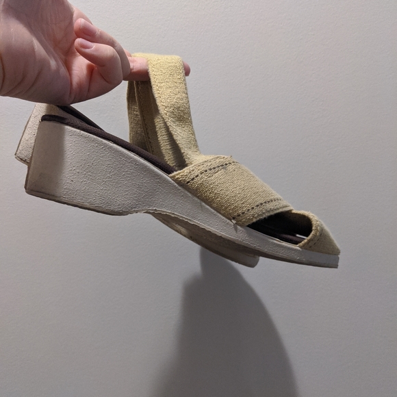 Vintage Yellow Elastic Bandage Sandals - Picture 2 of 8